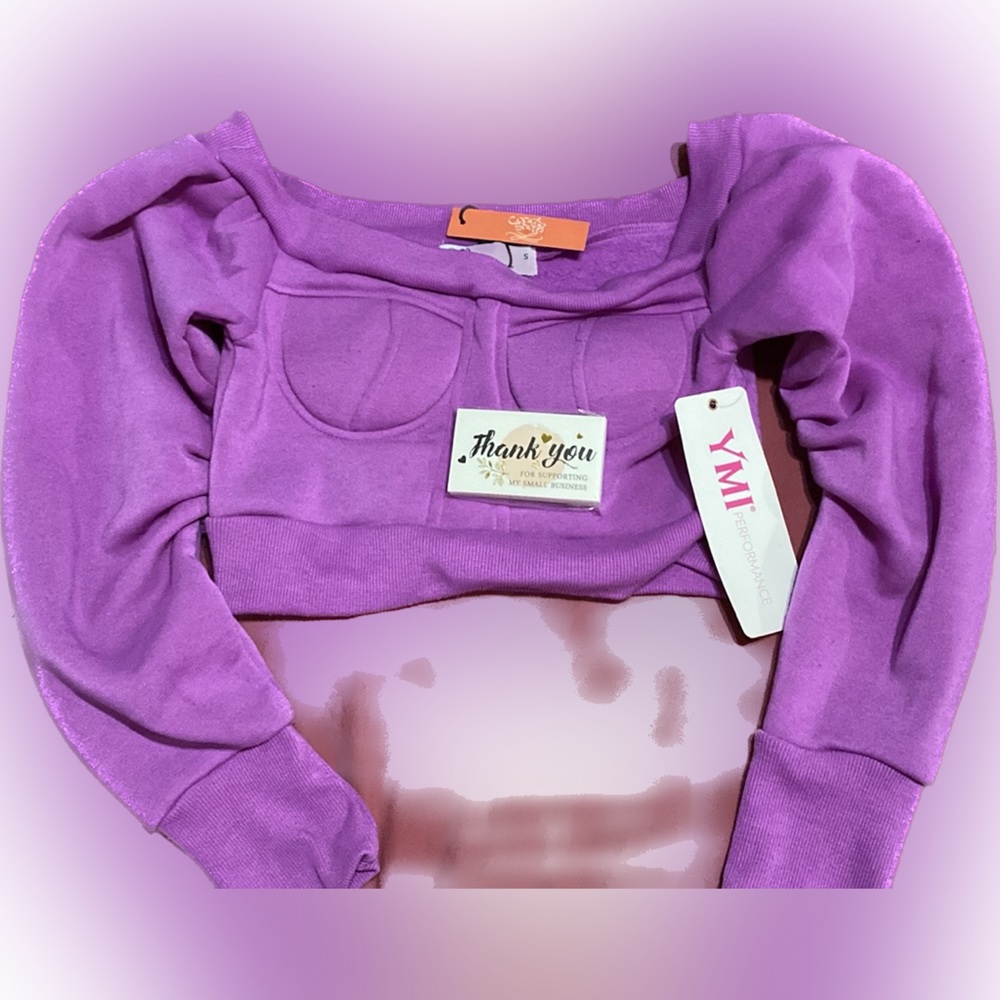 Long sleeve, belly button sweater. Super comfy for sexy belly’s